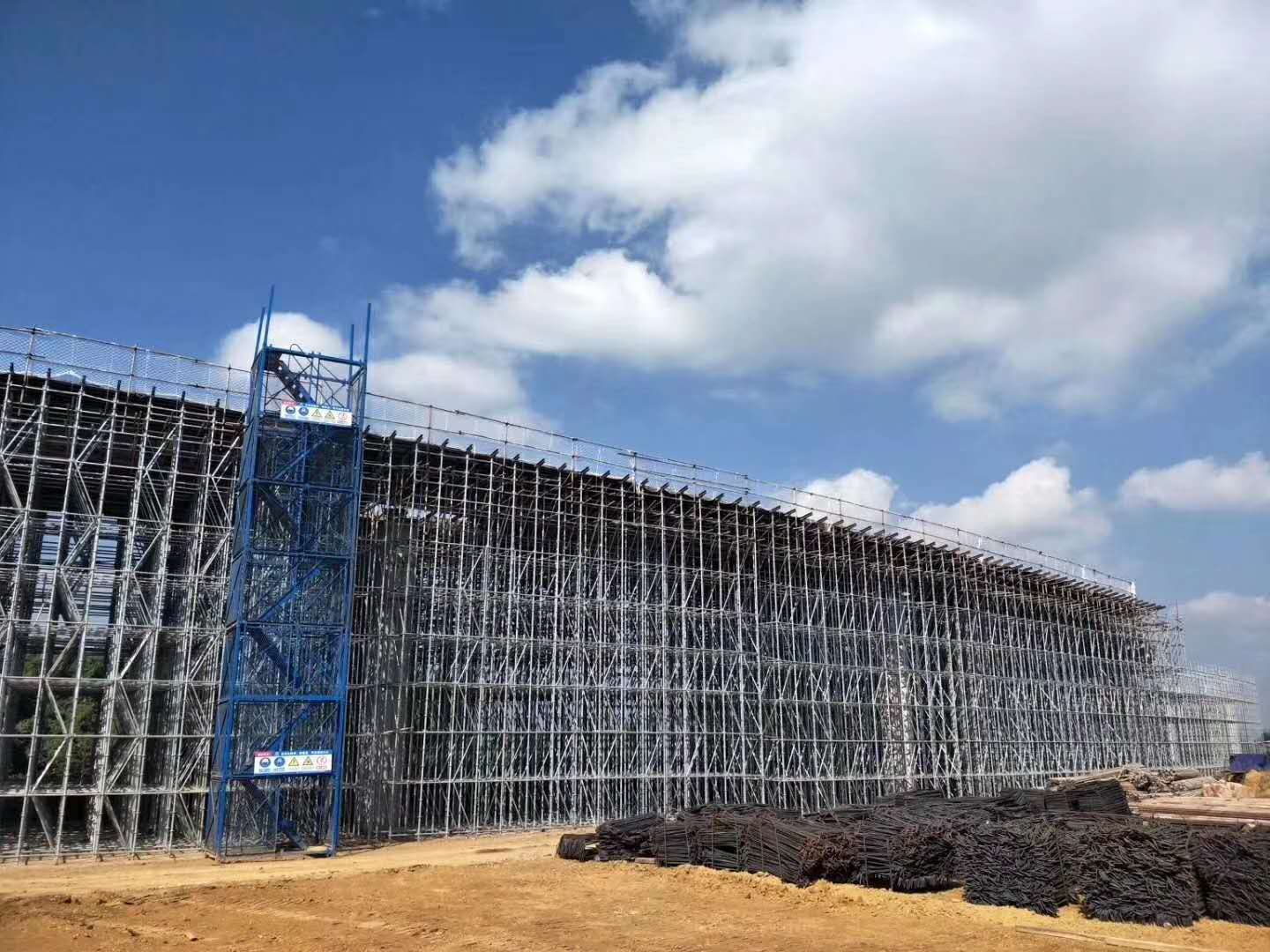 盤扣租賃時需要注意些什么(圖1) 盤扣租賃時需要注意些什么(圖1)